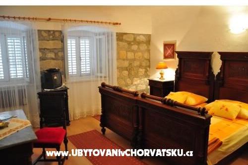 Apartments & room Giron – photo 4