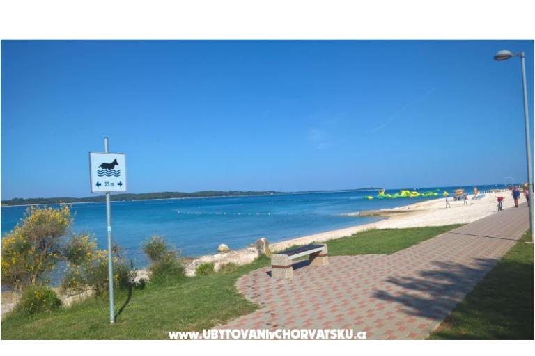 Apartment Flora – photo 12