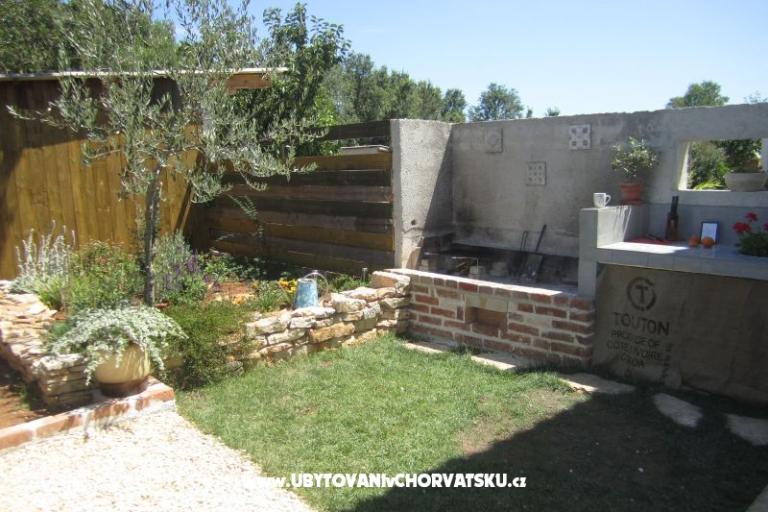 Apartment Flora – photo 15