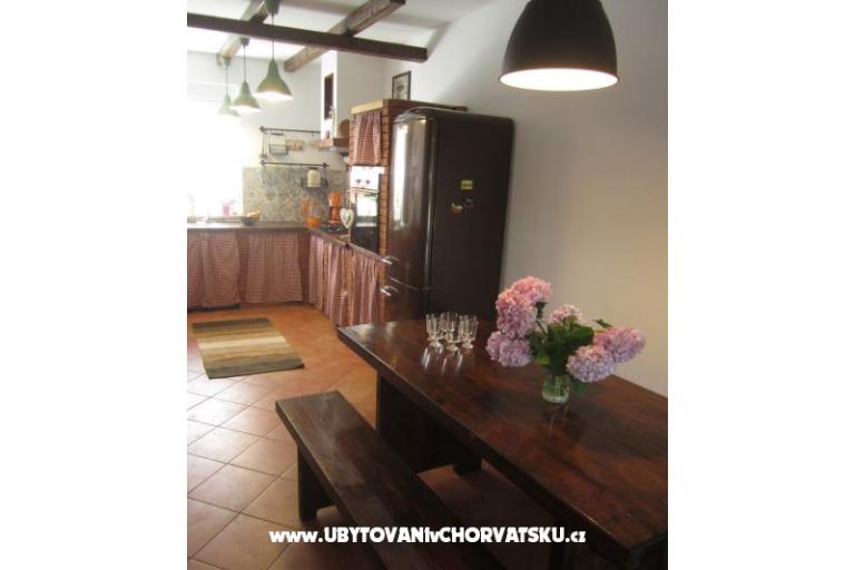 Apartment Flora – photo 2