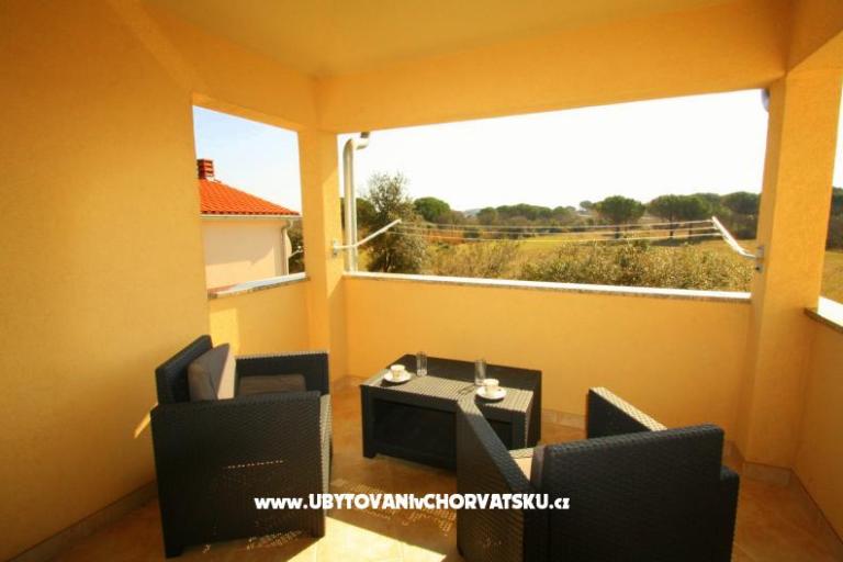 Apartment Zoran - Valbandon  – photo 11