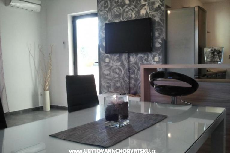 Apartments Peroj 4**** – photo 3