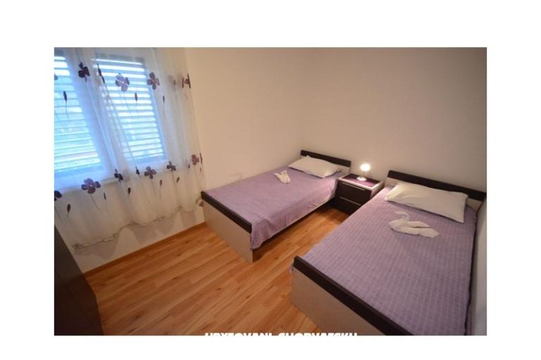 Apartment Mandić Turanj – photo 7