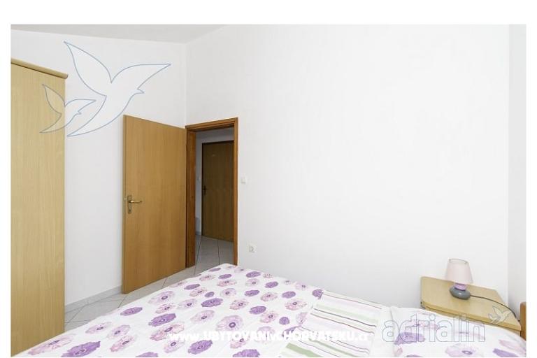 Apartments Danijela 1 – photo 4