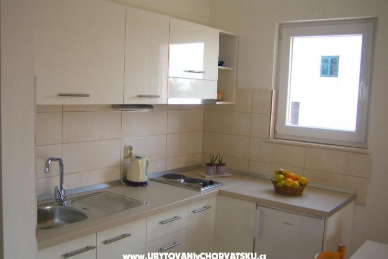 Apartments Roje Sv. Filip i Jakov – photo 9