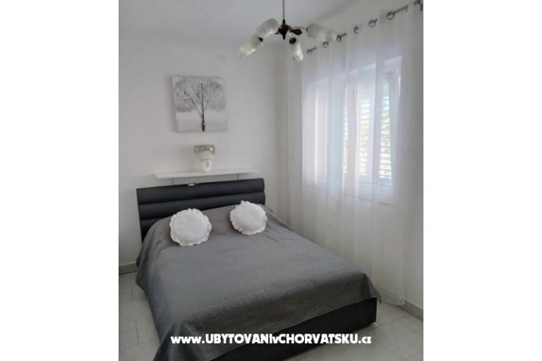 Apartments Lela Brist – photo 7