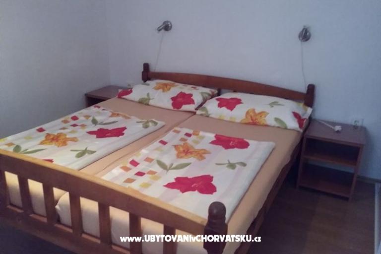 Apartments & rooms Brist – photo 5