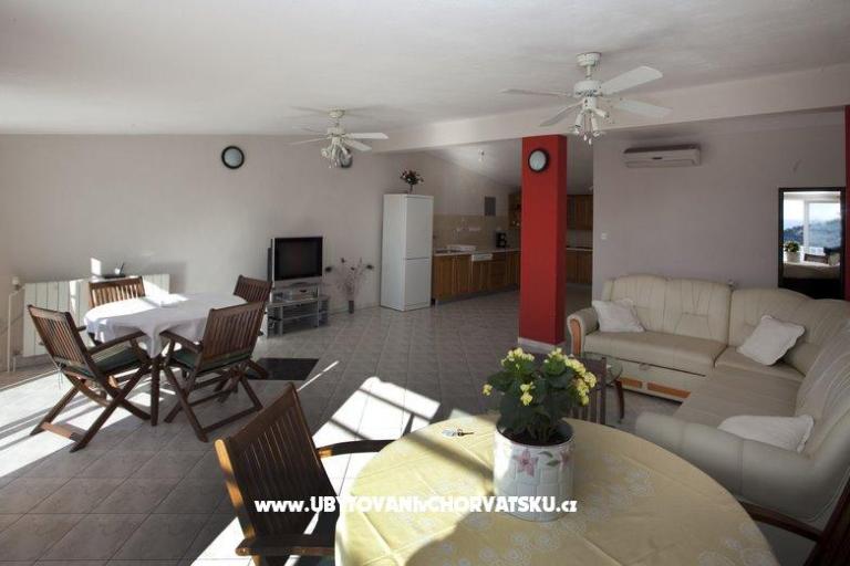 Bonkan apartments and rooms  Hvar – photo 6