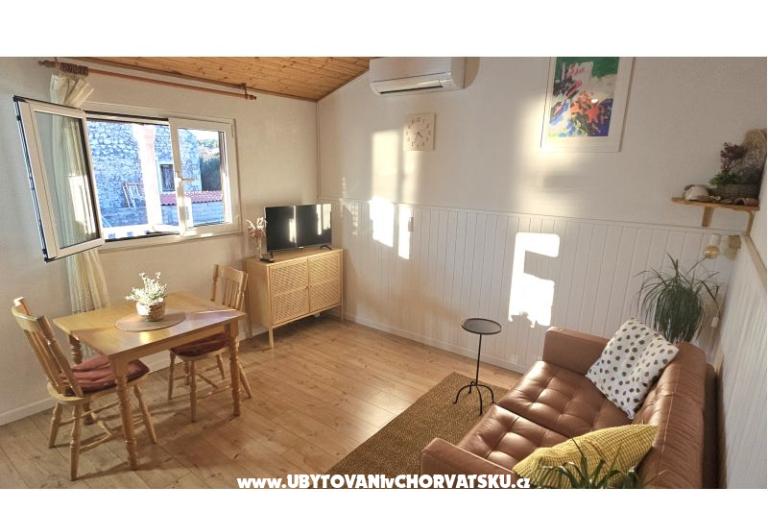 Apartments Mladen – photo 14
