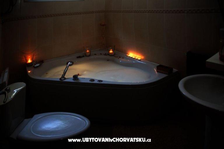 Jees Exclusive apartments – photo 7