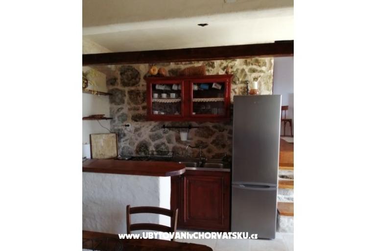 Stone house za odmor Ostojić – photo 14