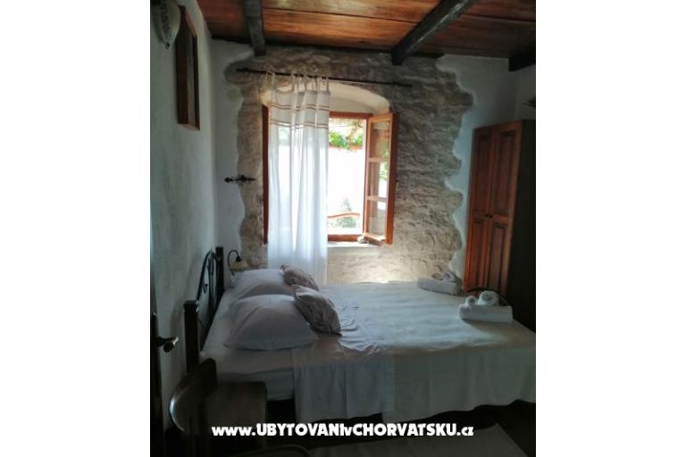Stone house za odmor Ostojić – photo 6