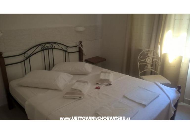 Apartments BY THE BEACH-Meri – photo 15