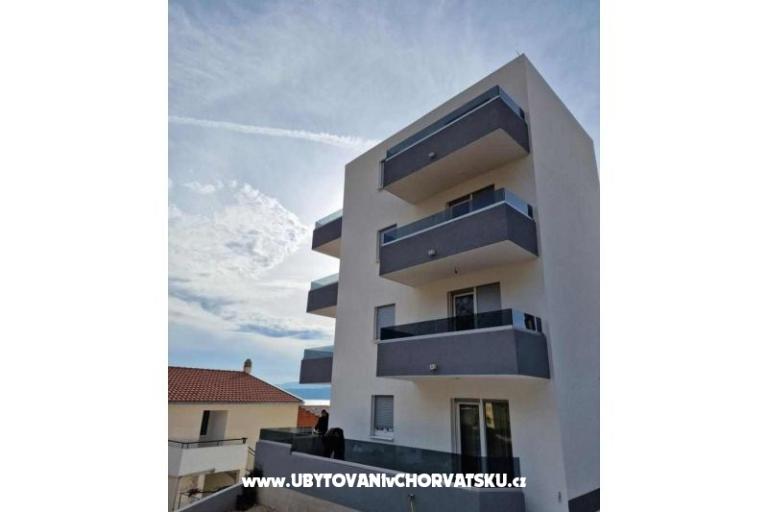 Apartments Igrane – photo 2