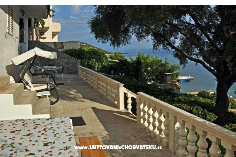 Beachfront apartments Ruskovic – photo 10