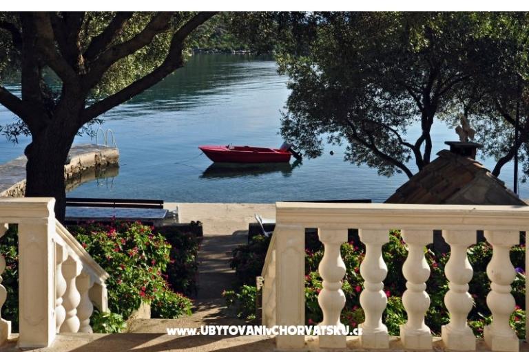 Beachfront apartments Ruskovic – photo 13