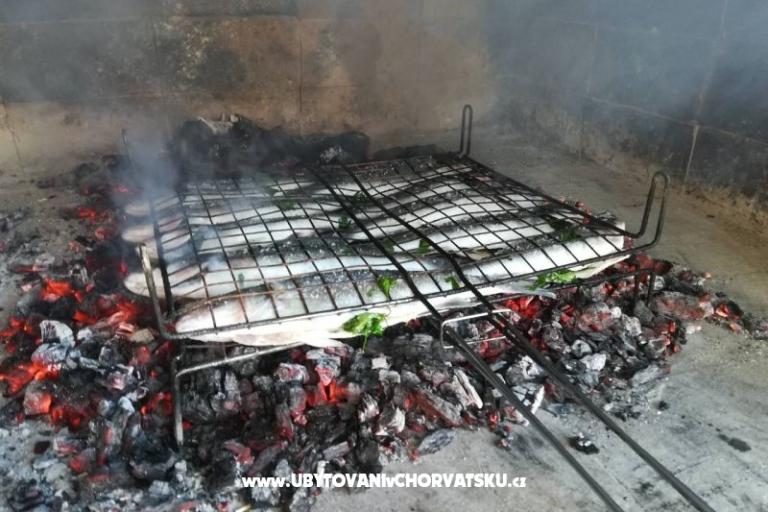 Beachfront apartments Ruskovic – photo 6