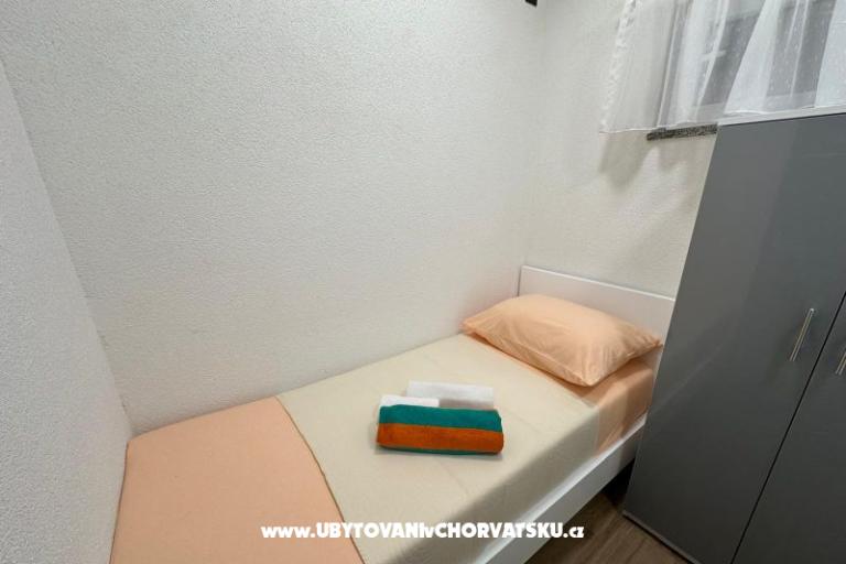 Villa Amfora with Pool - Karlobag – photo 11