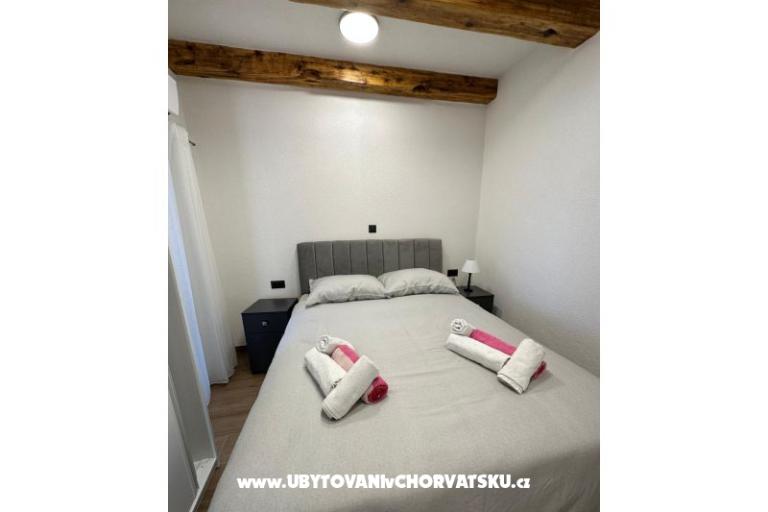 Villa Amfora with Pool - Karlobag – photo 9