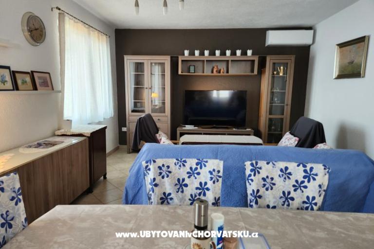 Apartment Karlobag – photo 22