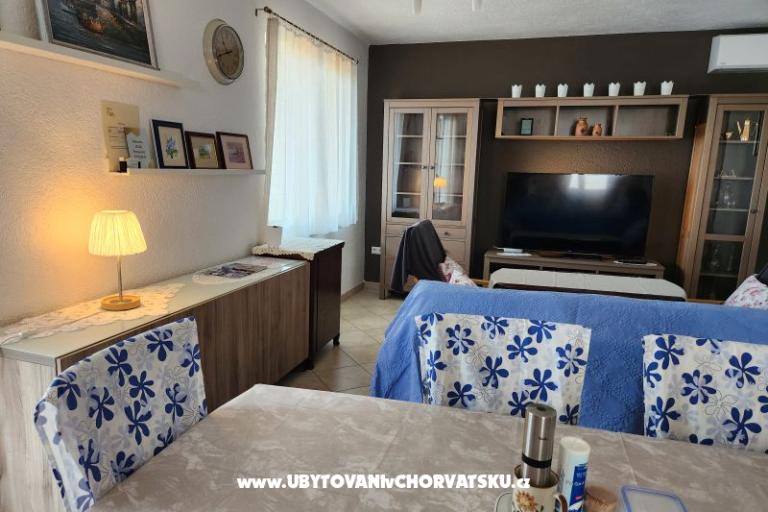 Apartment Karlobag – photo 23