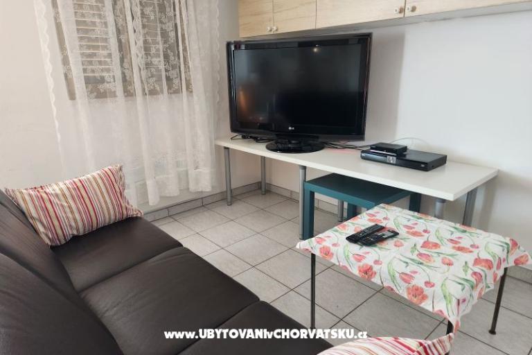 Apartment Karlobag – photo 9