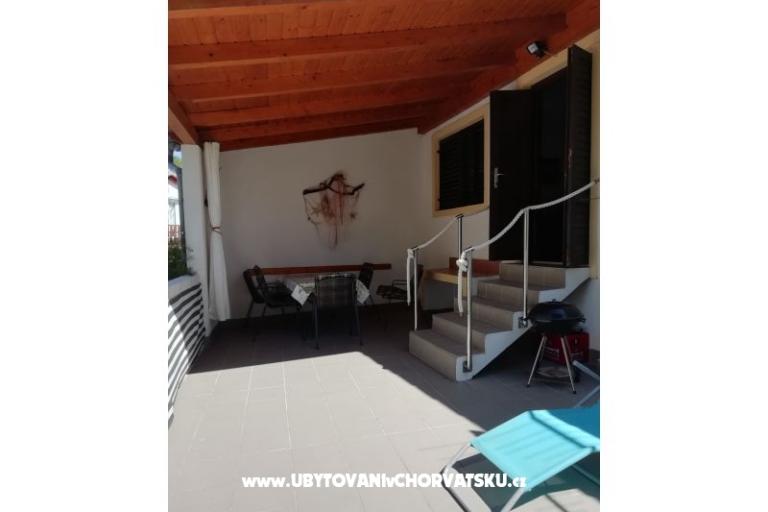 Apartment na moru – photo 15