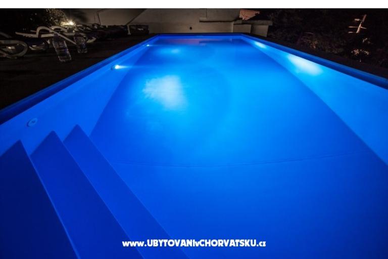 Apartments Anita with Pool – photo 15