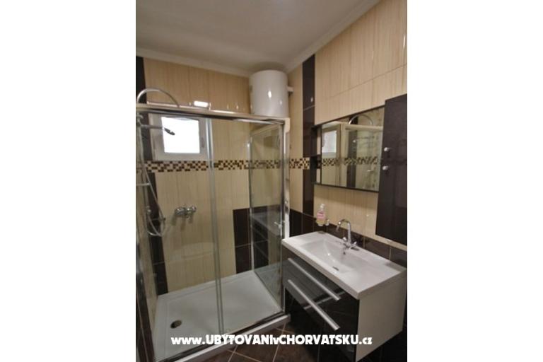 Apartments Anita with Pool – photo 8