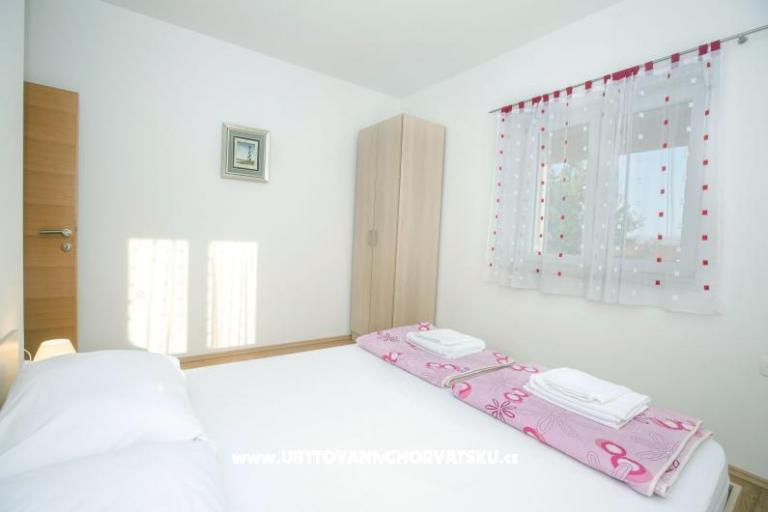 Apartments Dina – photo 6