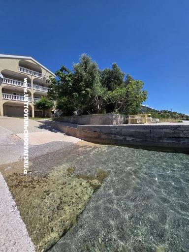 Beachfront Apartments Laszlo – photo 9