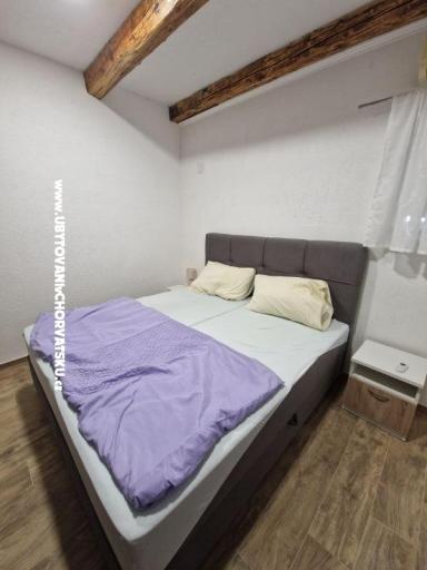 Villa Robert 2 with pool Cesarica – photo 17
