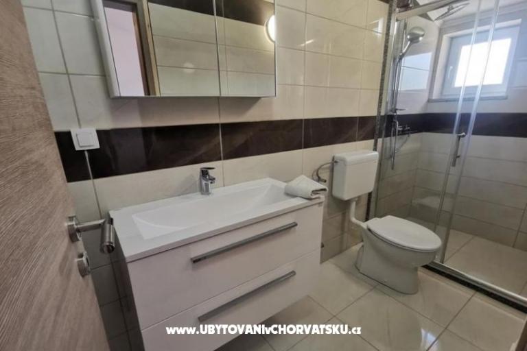 Villa Robert 2 with pool Cesarica – photo 6