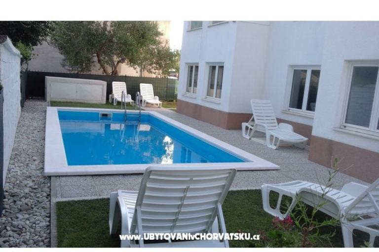 Apartments Karadza – photo 2