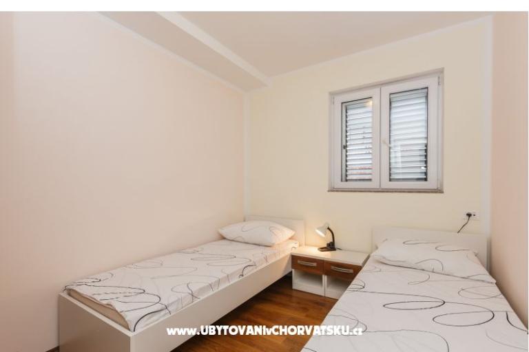 Apartments Kike – photo 12