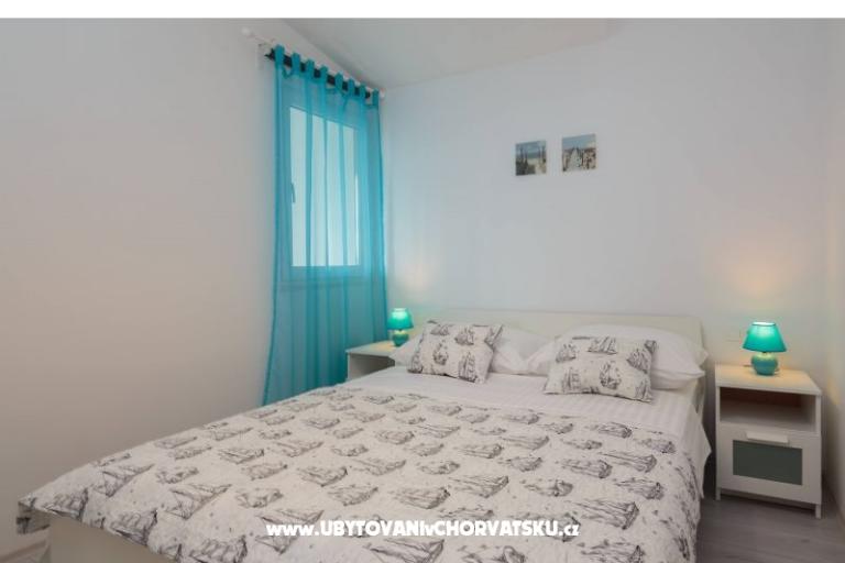 Apartments Ujaković – photo 12