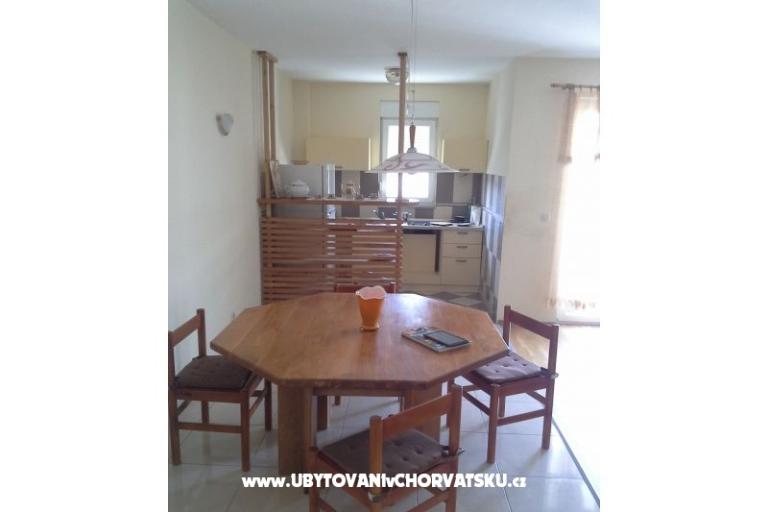 Apartments Kastel Stari – photo 3