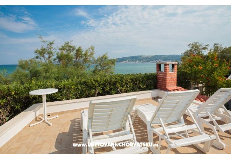 House on the beach – photo 13