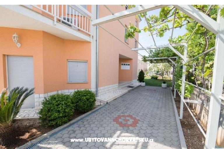 Villa Diva Apartments – photo 3