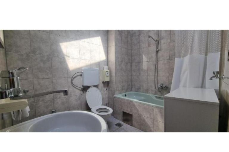 West Apartments – photo 43