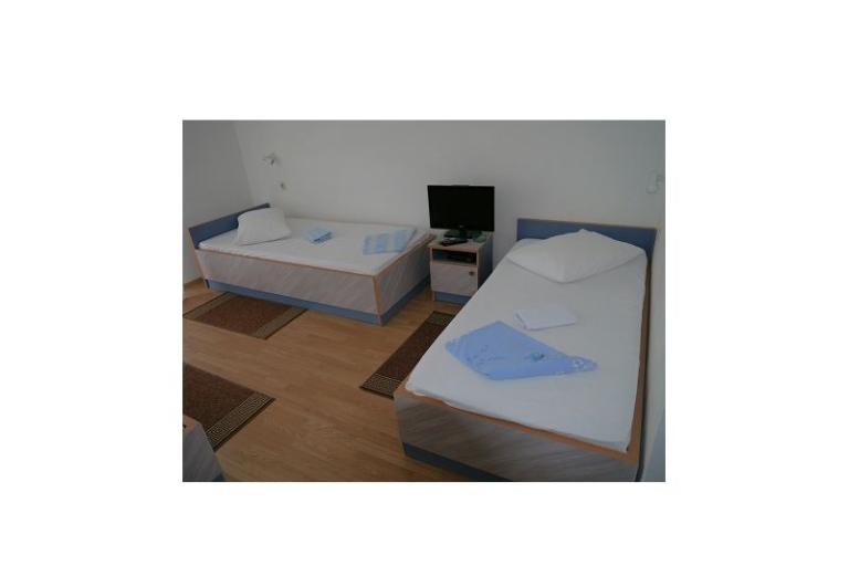 Apartments &amp; rooms Adriatic – photo 9