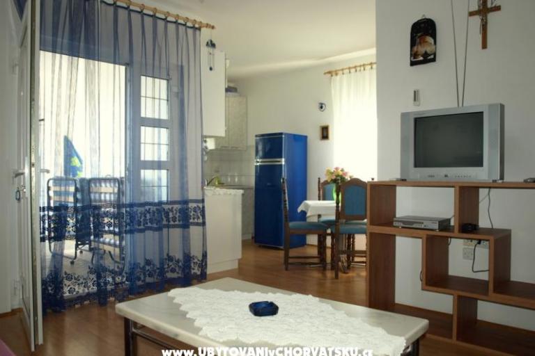 Apartments Siroglavic – photo 4
