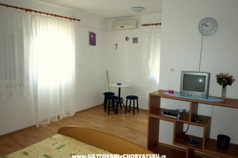 Apartments Siroglavic – photo 7