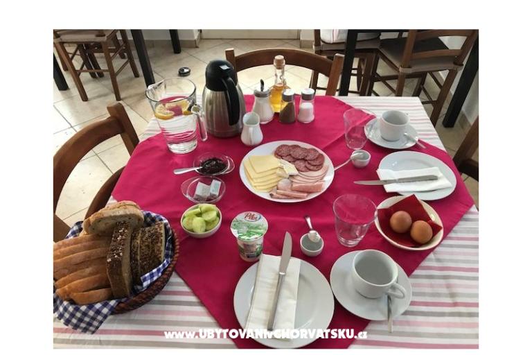 Bed and Breakfast House Lucija – photo 2