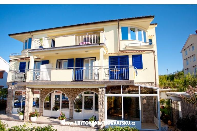 Lucia Apartments – photo 2