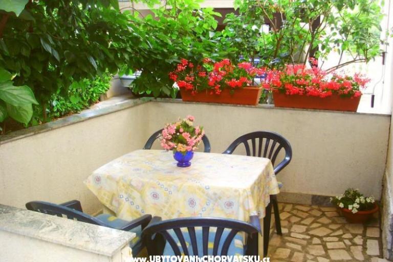 Apartment Mihael + free boat trip – photo 4