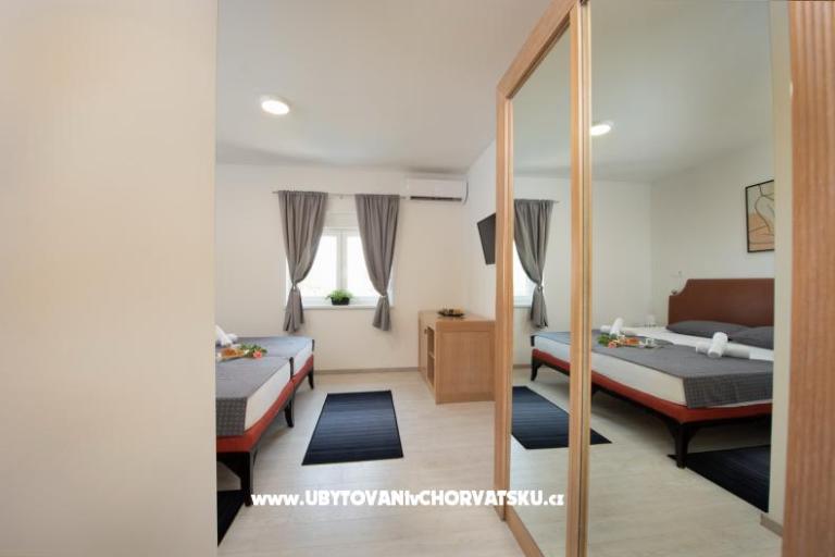 Hotel and Hostel Potpićan – photo 3