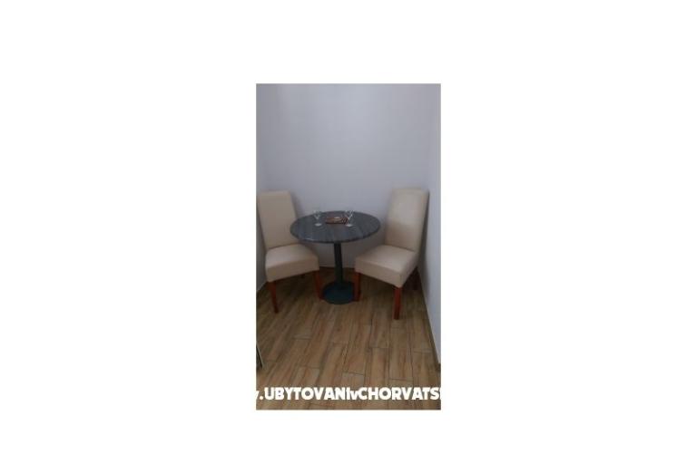Apartments Dina – photo 4