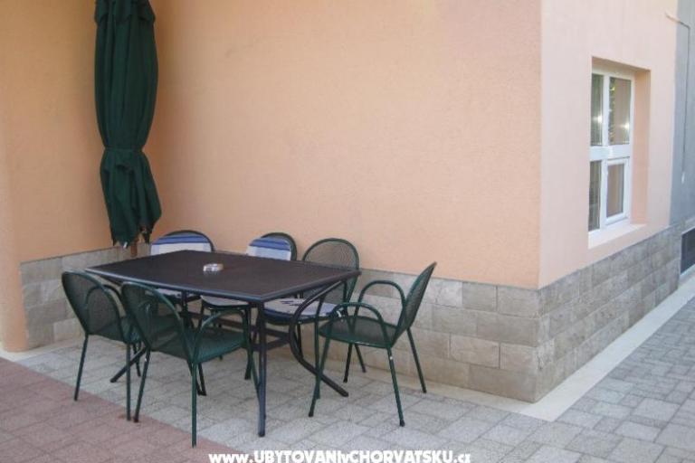 Apartments Ina – photo 8