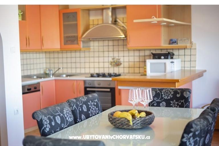 Apartments Luny Makarska – photo 4